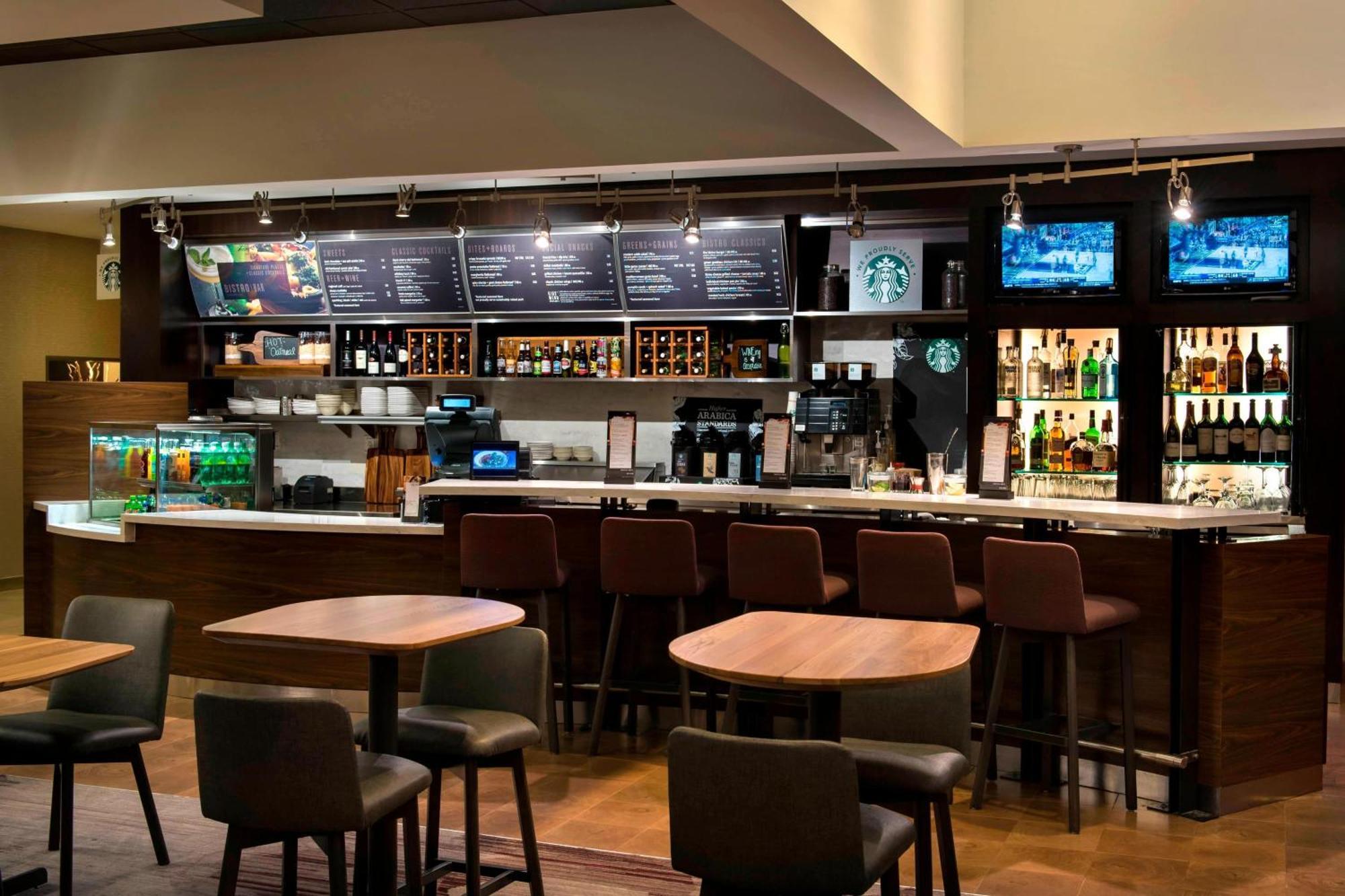 Courtyard By Marriott Chicago Нэпервилл Экстерьер фото