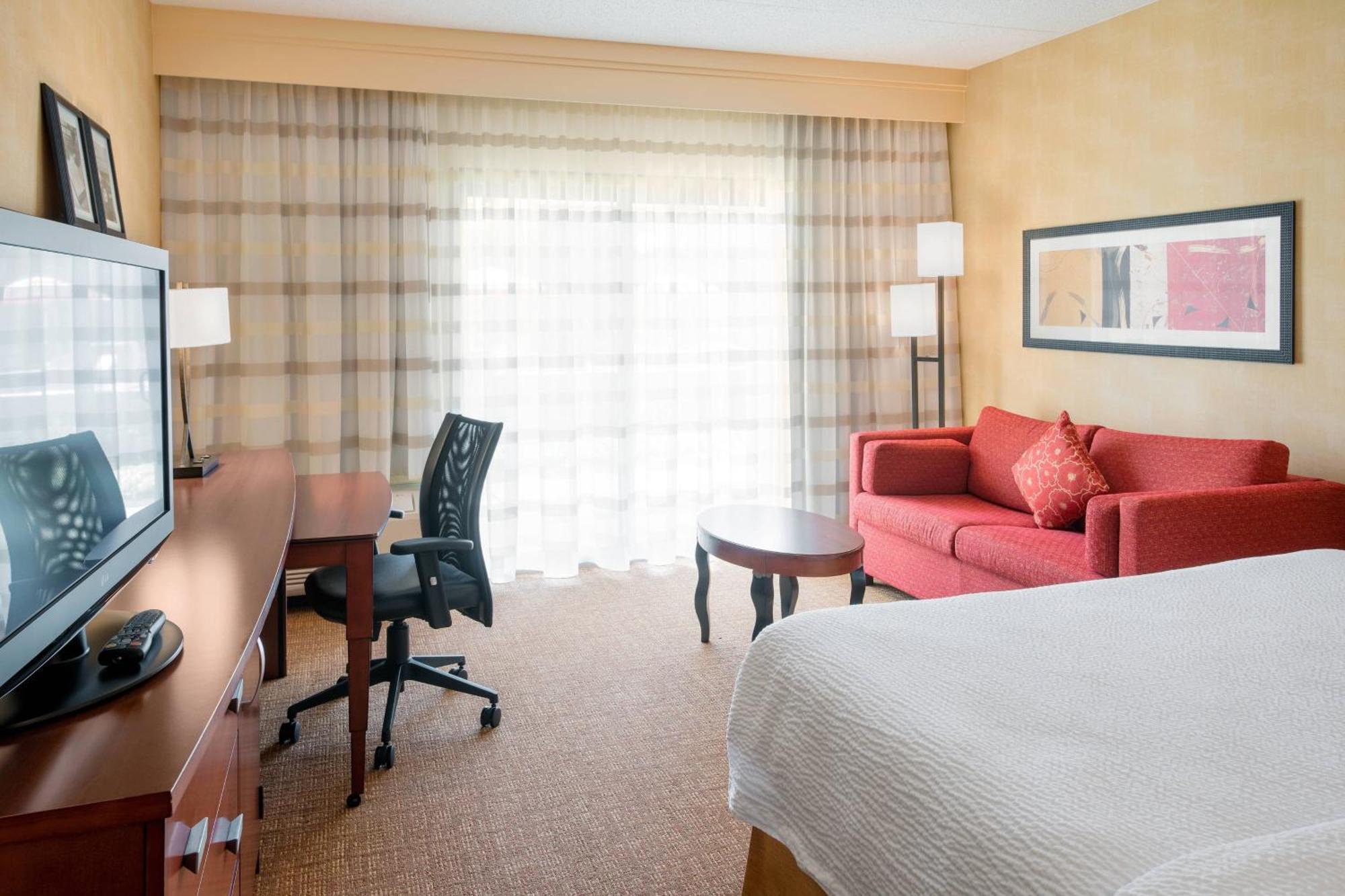 Courtyard By Marriott Chicago Нэпервилл Экстерьер фото