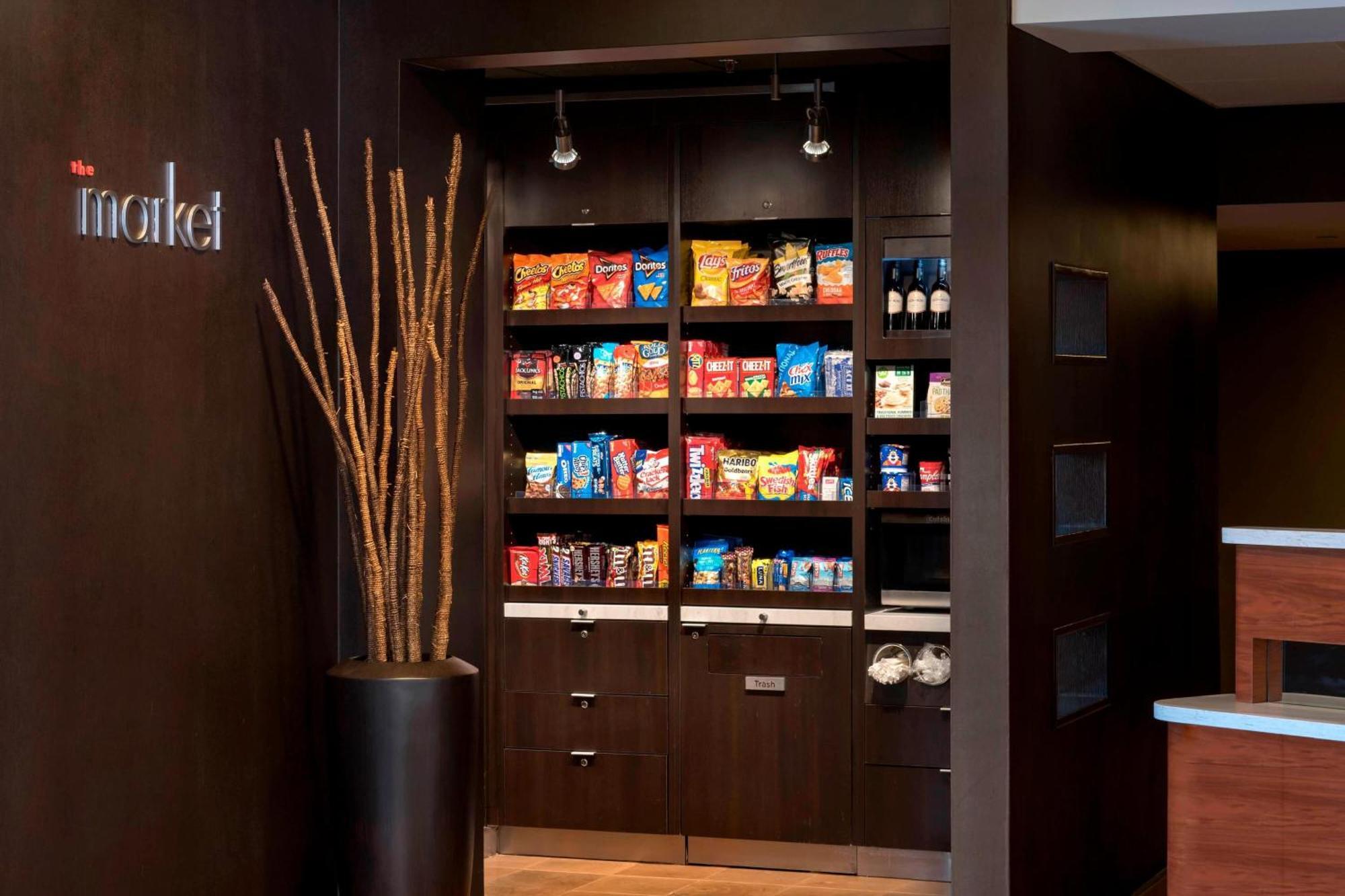 Courtyard By Marriott Chicago Нэпервилл Экстерьер фото