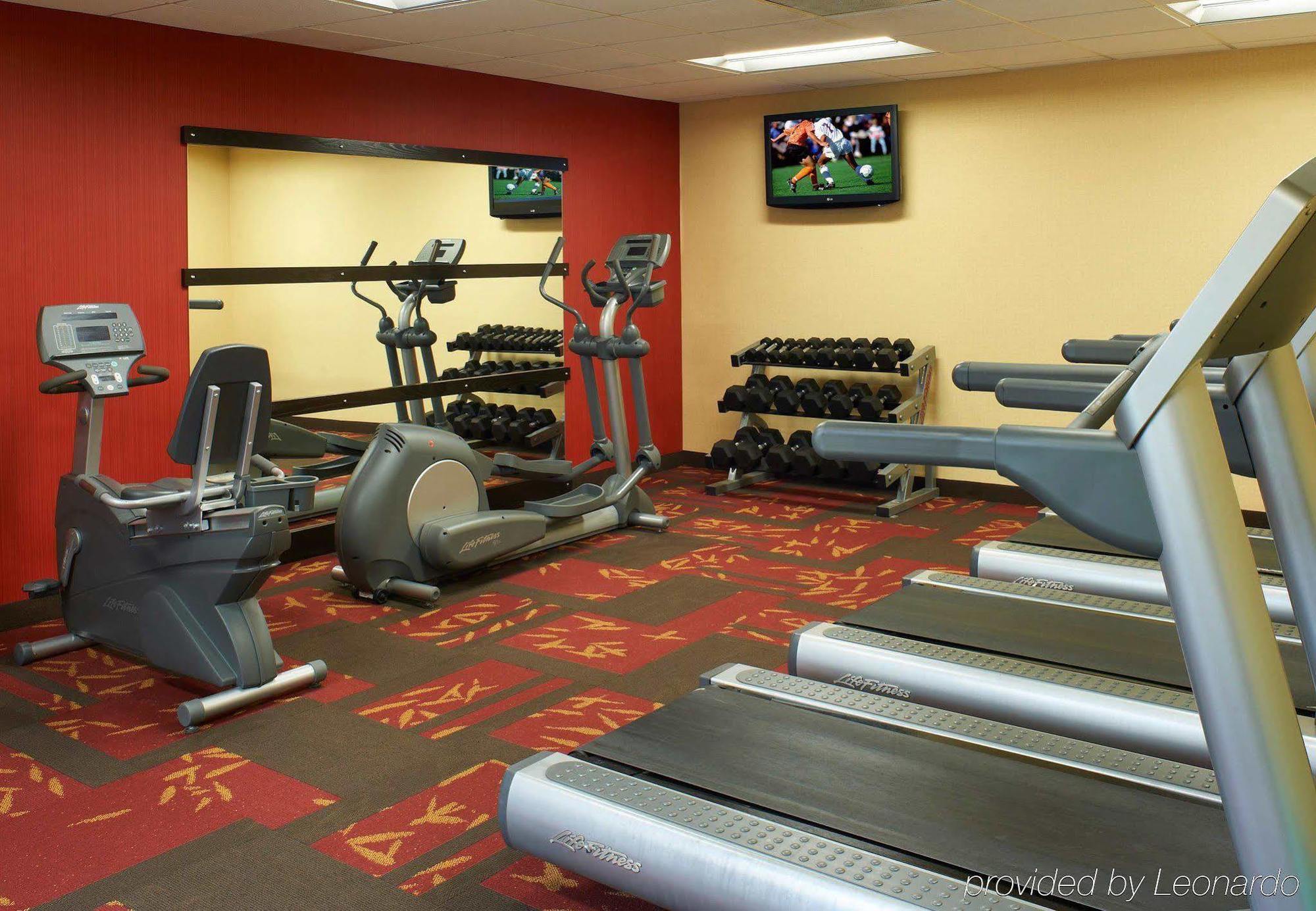 Courtyard By Marriott Chicago Нэпервилл Экстерьер фото